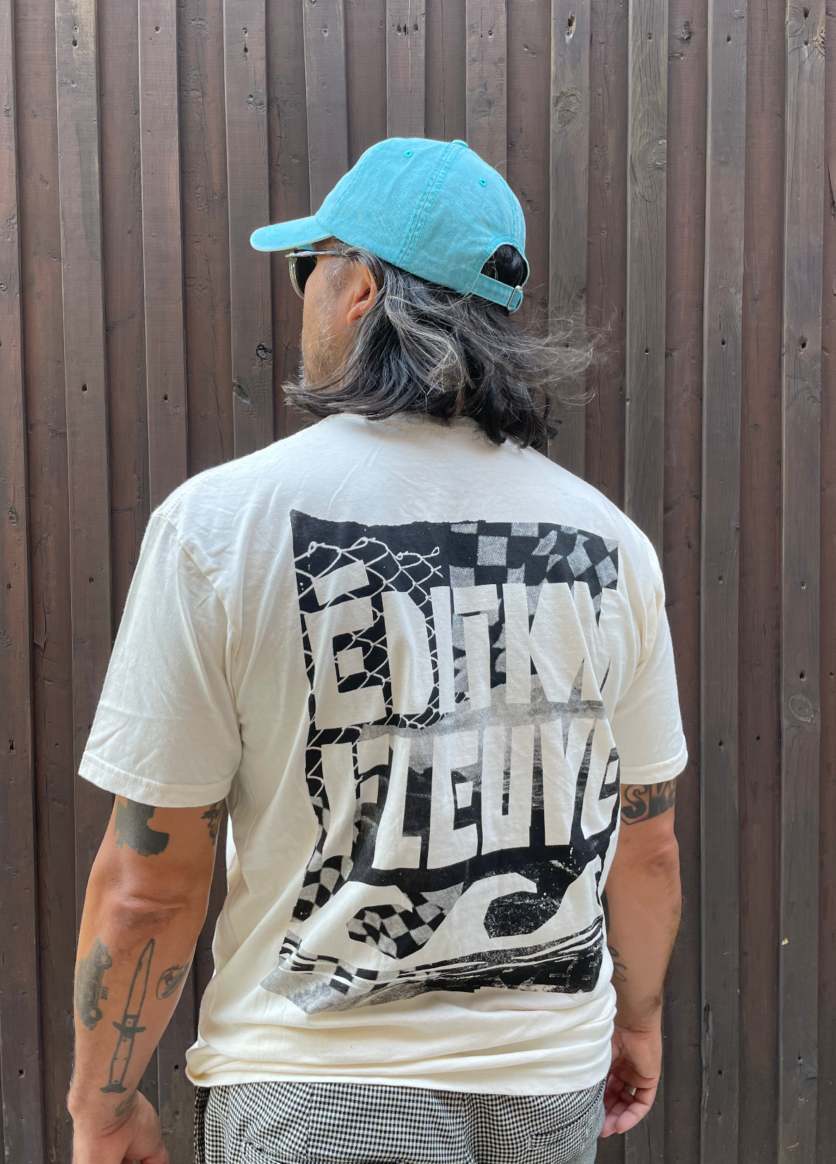 T-Shirt + Casquette