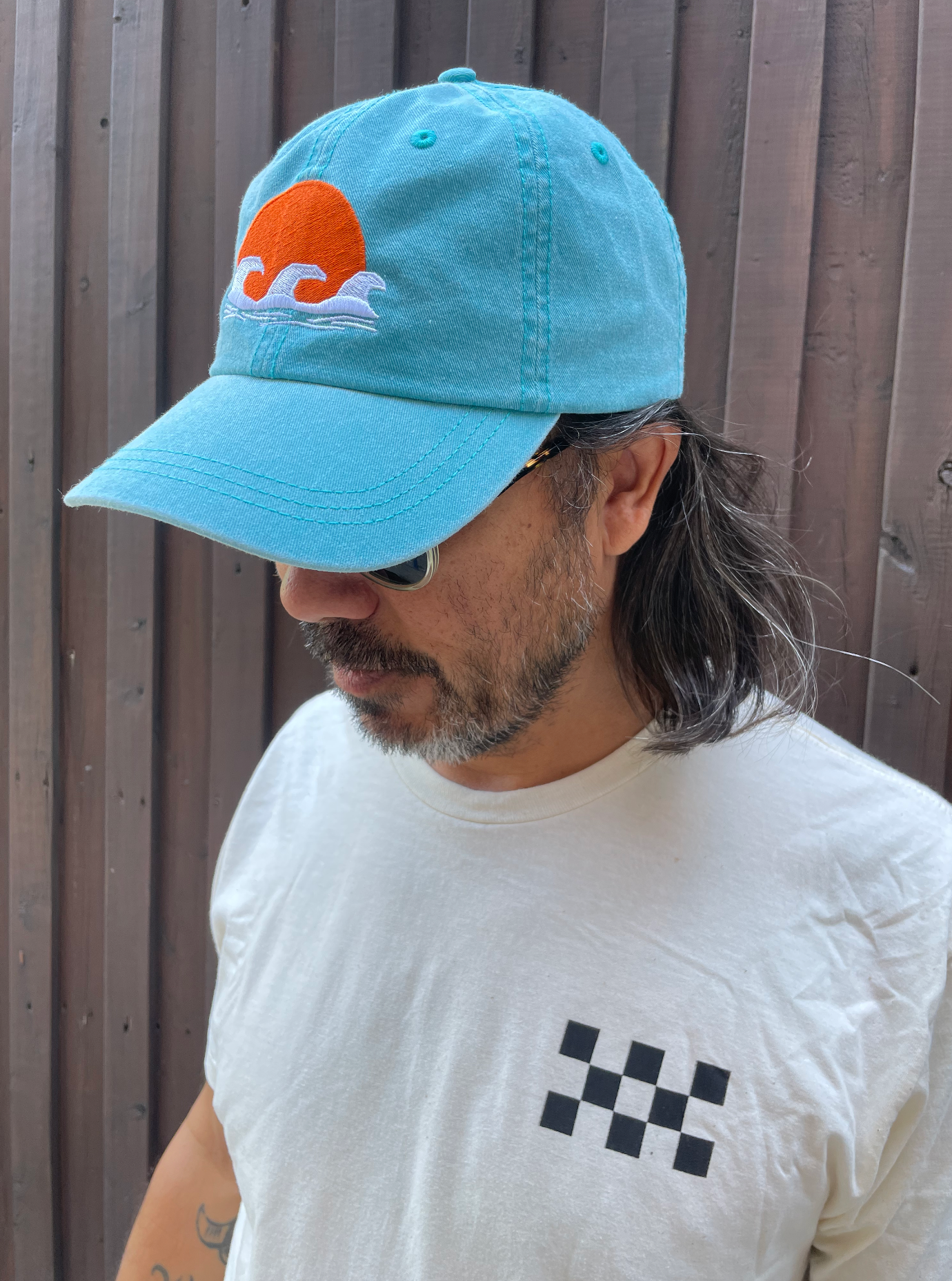 T-Shirt + Casquette